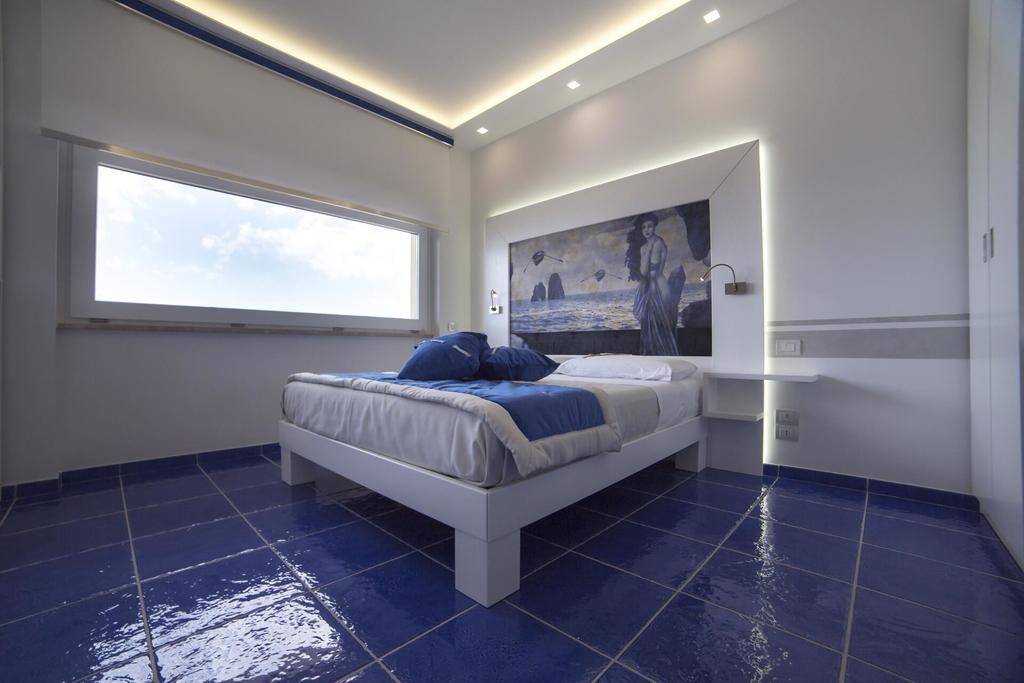 La Madegra Seasuite 3*