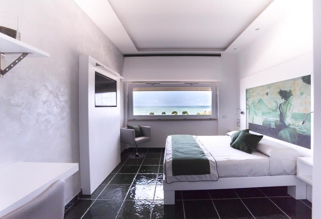 Guest house La Madegra Seasuite