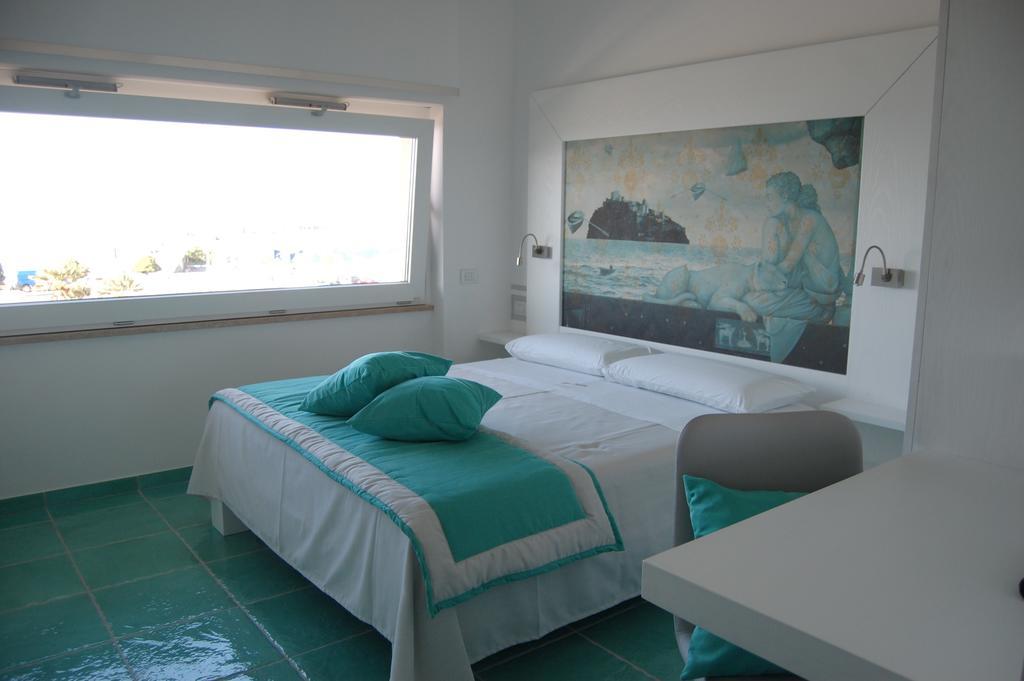 Guest house La Madegra Seasuite